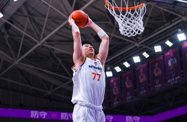 yunkai体育-CCTV5直播！上海VS新疆严阵以待，张镇麟渐入佳境，卢伟拒绝爆冷